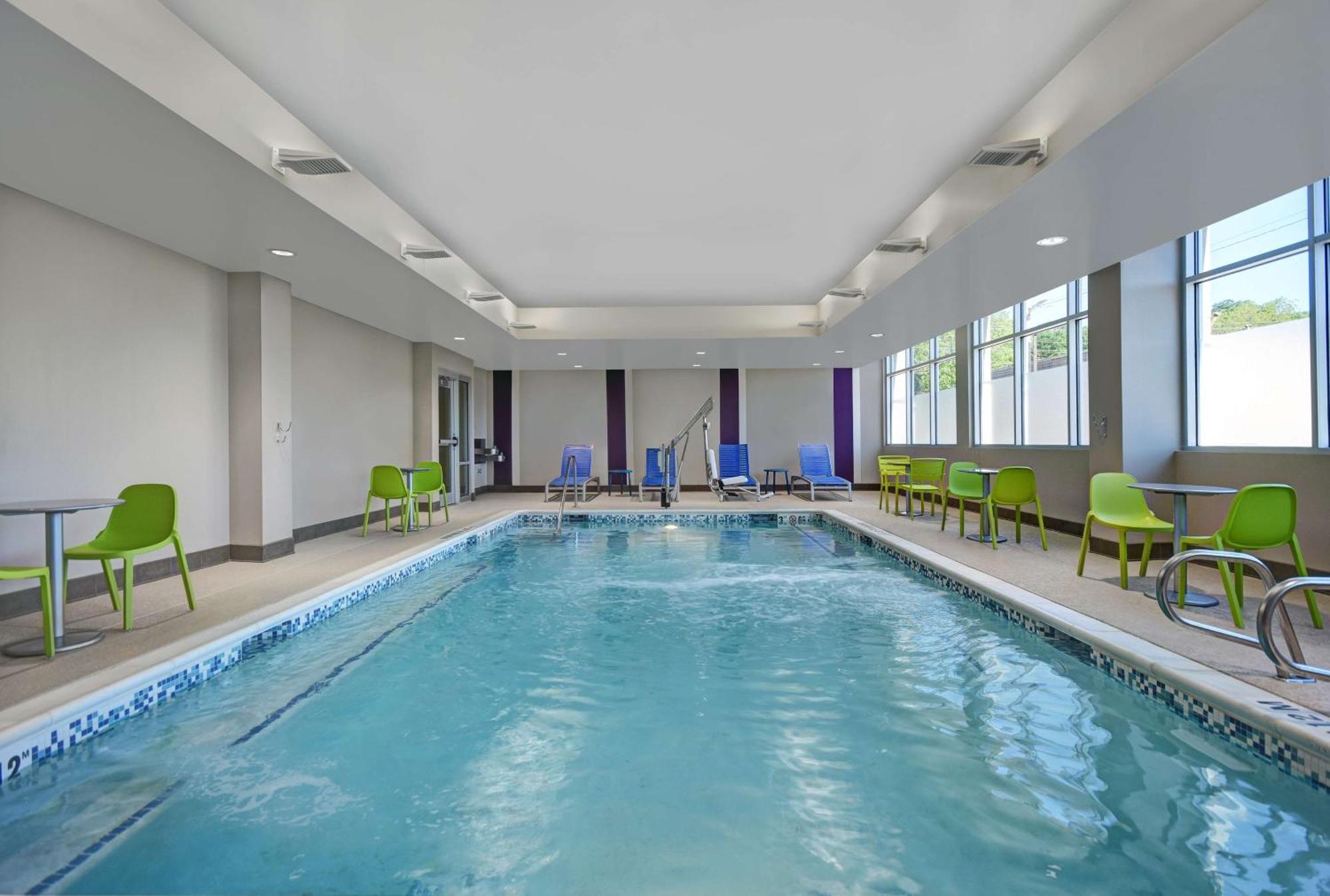 Home2 By Hilton Atlanta Airport North
