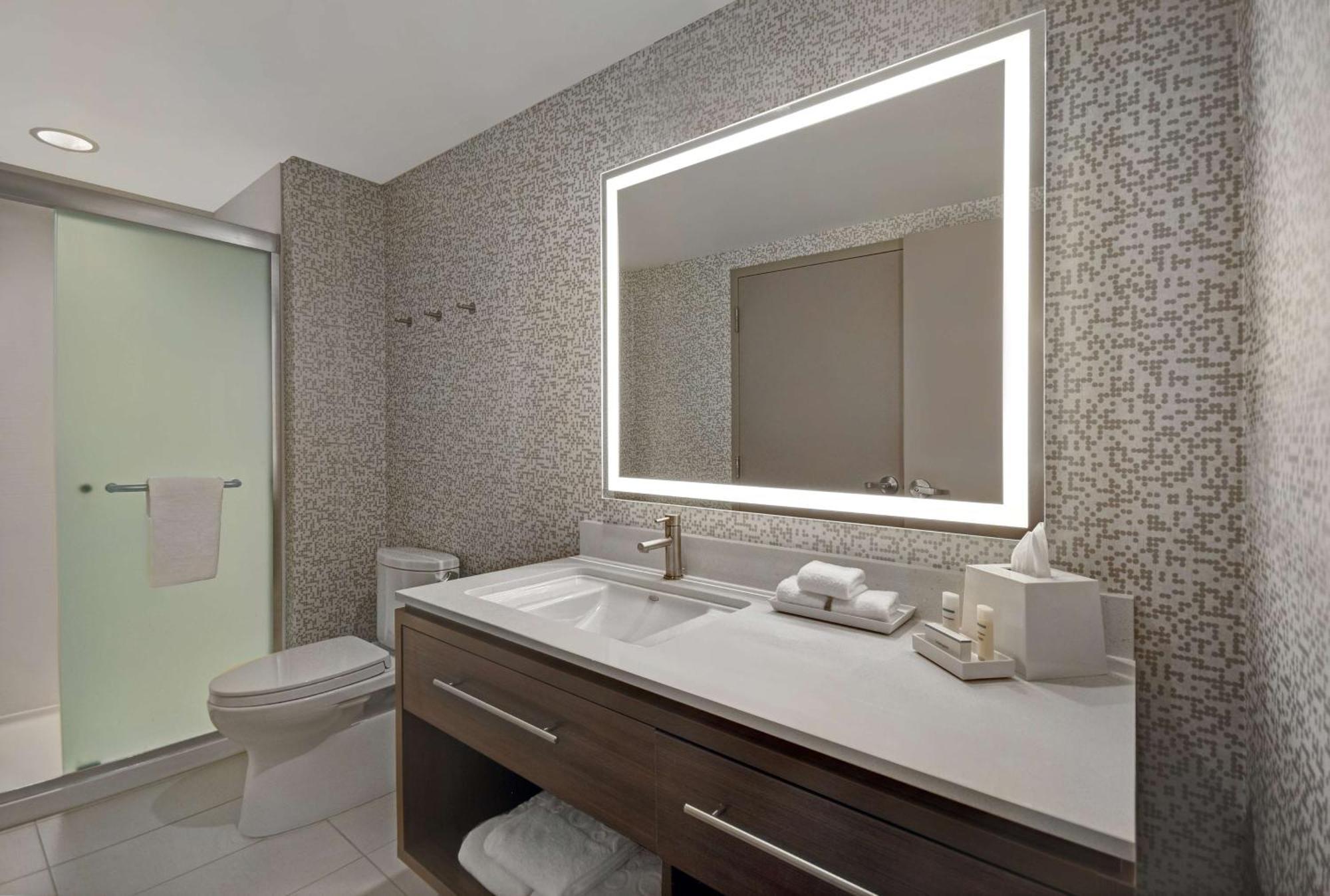 Hotel Home2 By Hilton Atlanta Airport North 3*