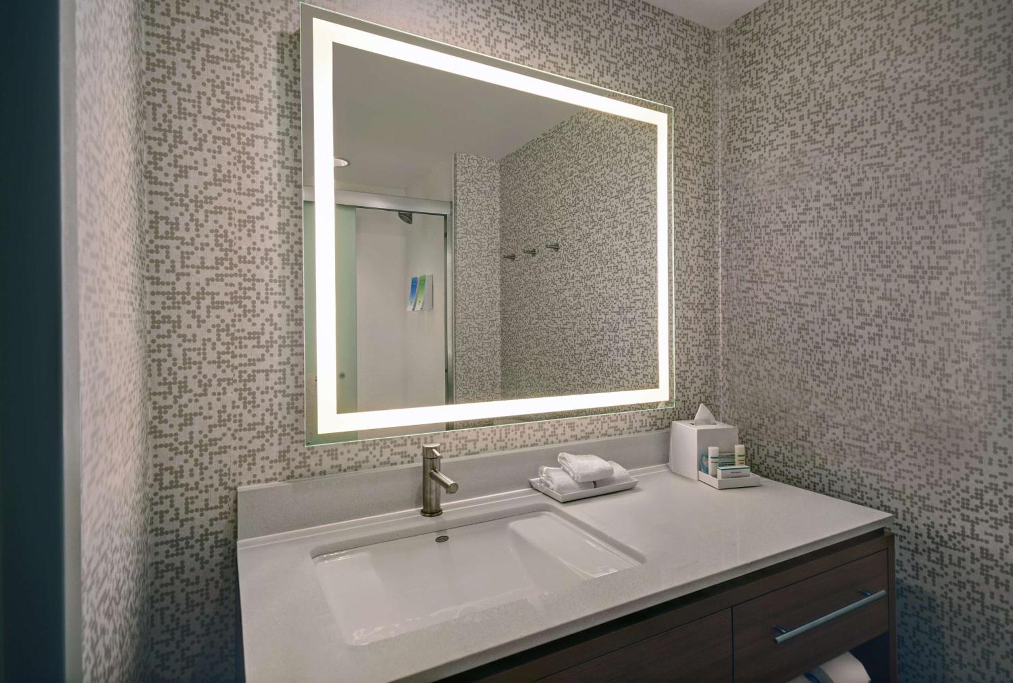 Hotel Home2 By Hilton Atlanta Airport North 3*
